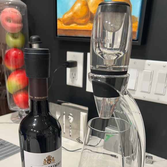 Vinturi Deluxe Essential  Decanter Tower Stand Set - Picture 4 of 9